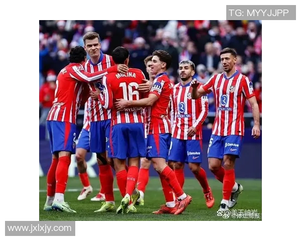 西甲焦点之战巴萨与马竞近期状态全面解析与对比 西甲焦点之战巴萨与马竞近期状态全面解析与对比